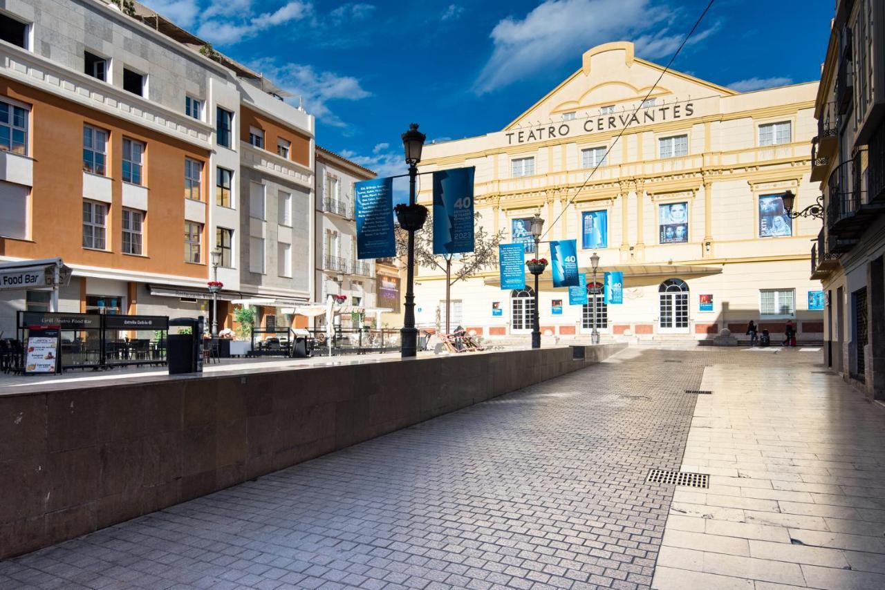 The 1St Corner Central Apartments Málaga Eksteriør bilde